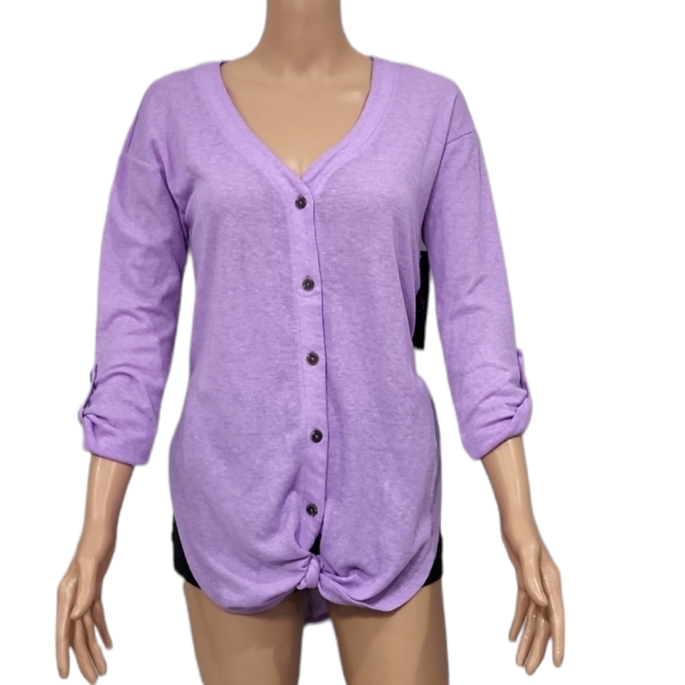 Almost Famous Lilac Women's top with front buttons V neck 3/4 sleeves Size M